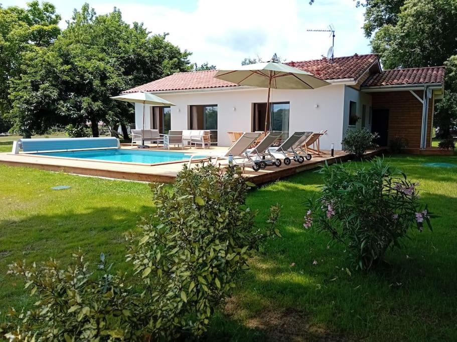 Maison Neuve Avec Piscine Chauffee, 4 Kms De Contis Plage Saint-Julien-en-Born Exterior photo